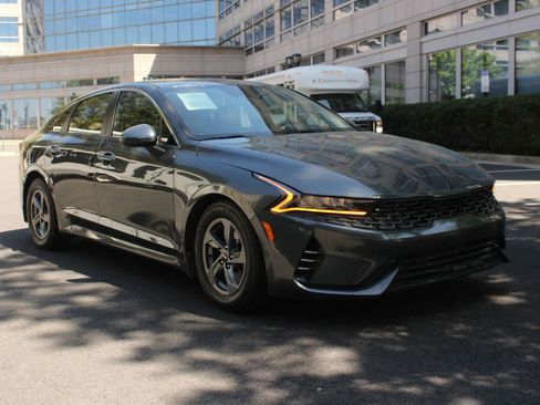 Used 2021 Kia K5 LXS image 1