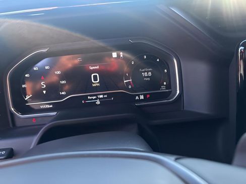 Used 2024 GMC Sierra 1500 AT4 w/ Technology Package image 13