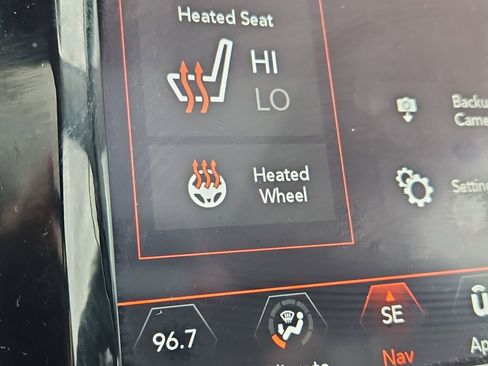 Used 2020 Jeep Cherokee Limited image 22