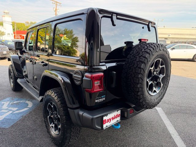Used 2023 Jeep Wrangler Unlimited Rubicon 4xe w/ Cold Weather Group AWD/4WD image 6