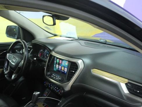 Used 2018 GMC Acadia Denali w/ Technology Package AWD/4WD image 12