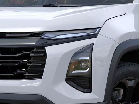 New 2026 Chevrolet Equinox LT w/ Midnight Edition AWD/4WD image 10