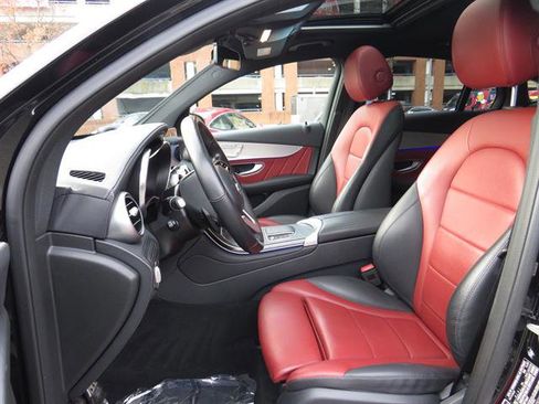 Used 2022 Mercedes-Benz GLC 300 4MATIC Coupe image 19