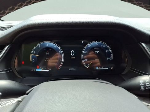 Used 2023 Jeep Grand Cherokee L Limited AWD/4WD image 21