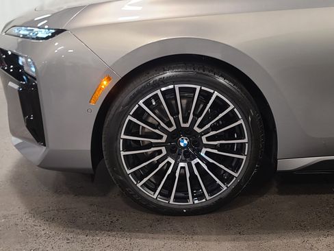 New 2026 BMW 760i xDrive w/ Executive Package AWD/4WD image 10