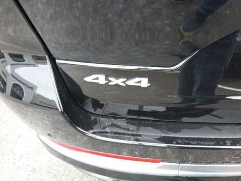 Used 2024 Jeep Grand Cherokee Summit AWD/4WD image 34