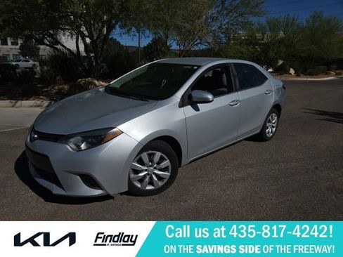 Used 2016 Toyota Corolla LE FWD image 1