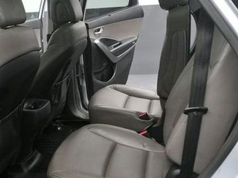 Used 2017 Hyundai Santa Fe Limited AWD/4WD image 11