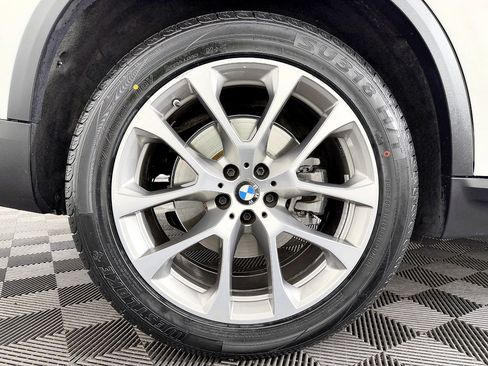 Used 2023 BMW X5 xDrive40i AWD/4WD image 28