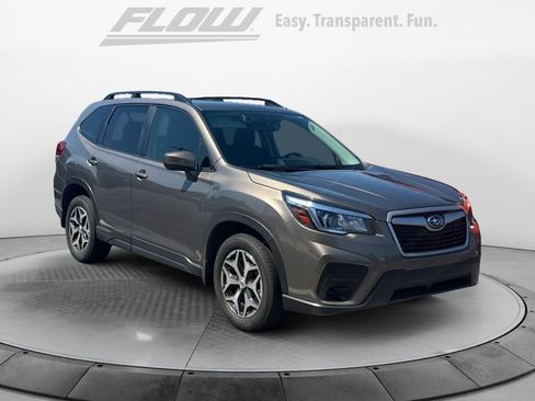 Used 2020 Subaru Forester Premium AWD/4WD image 1
