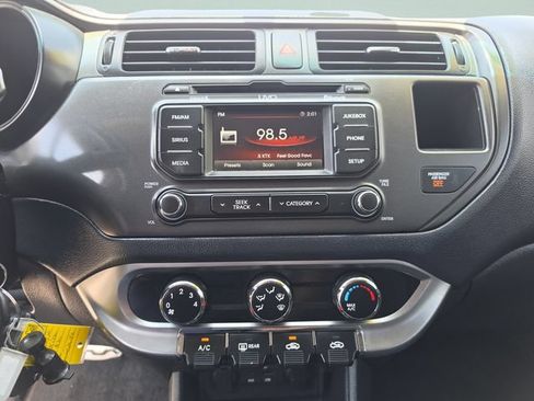 Used 2012 Kia Rio SX FWD image 31