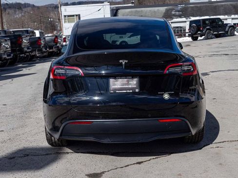 Used 2021 Tesla Model Y Long Range image 5