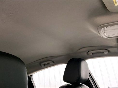 Used 2018 Chevrolet Impala LT FWD image 22