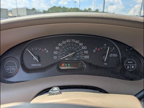 Used 2004 Buick Century Custom FWD image 10