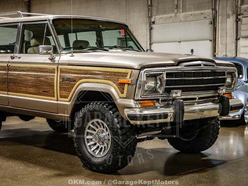Used 1988 Jeep Grand Wagoneer AWD/4WD image 13