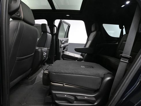 Used 2021 GMC Yukon SLT w/ SLT Luxury Plus Package AWD/4WD image 43