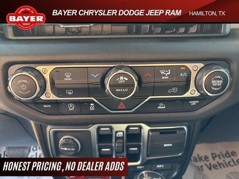 Used 2024 Jeep Wrangler Unlimited Sport AWD/4WD image 36