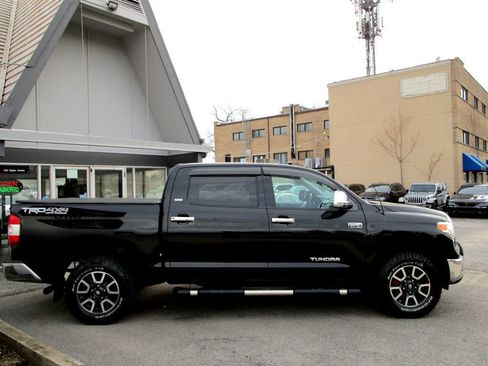 Used 2015 Toyota Tundra SR5 w/ TRD Off Road Package AWD/4WD image 10