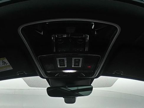 Used 2019 Land Rover Range Rover Sport SVR AWD/4WD image 28