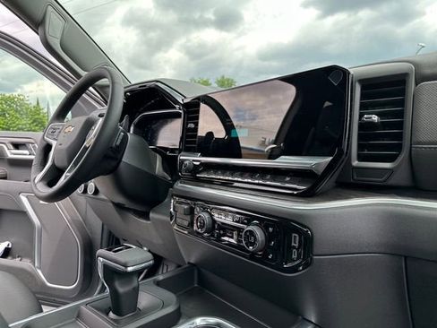 New 2026 Chevrolet Silverado 1500 LTZ w/ LTZ Premium Package AWD/4WD image 30