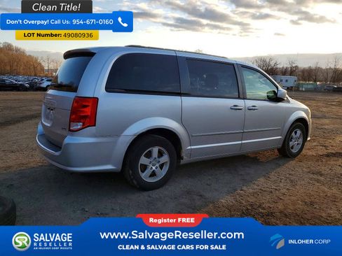 Used 2012 Dodge Grand Caravan SXT FWD image 4