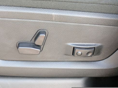 New 2026 RAM 2500 Big Horn AWD/4WD image 24