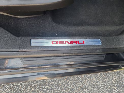 Used 2013 GMC Acadia Denali AWD/4WD image 39