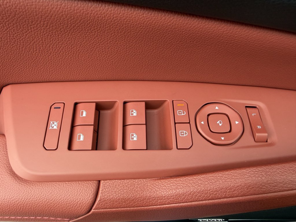 New 2026 Kia Sportage SX FWD image 20