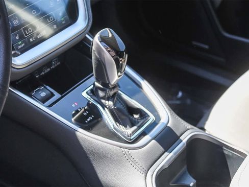 Used 2024 Subaru Outback Onyx Edition image 27