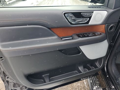 Certified 2024 Lincoln Navigator Black Label image 10