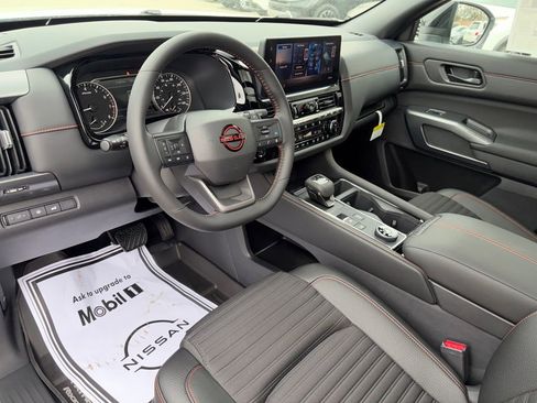 New 2026 Nissan Pathfinder Rock Creek w/ Rock Creek Premium Package AWD/4WD image 6