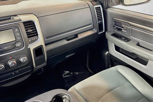 Used 2019 RAM 1500 Classic SLT AWD/4WD image 19