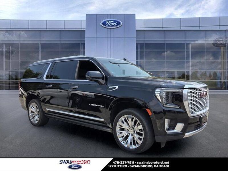 Used 2022 GMC Yukon XL Denali AWD/4WD image 1