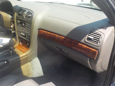 Used 2000 Lincoln LS RWD image 25