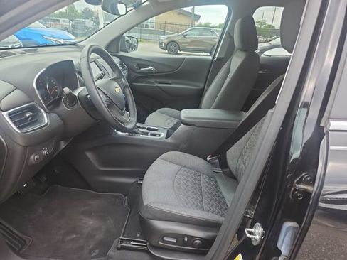Certified 2024 Chevrolet Equinox LT FWD image 11