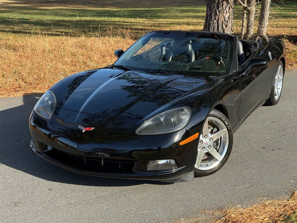 Used 2006 Chevrolet Corvette Convertible w/ Preferred Equipment Group RWD image 9