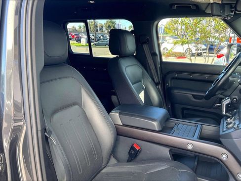 Used 2023 Land Rover Defender 130 X image 7