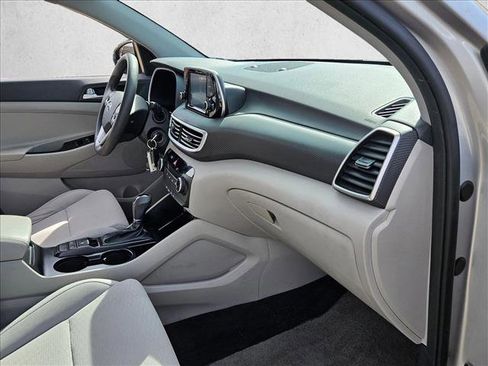 Used 2020 Hyundai Tucson SE image 24