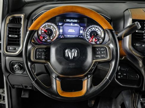 Used 2022 RAM 3500 Limited AWD/4WD image 17