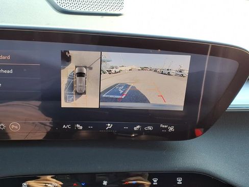 Used 2025 Buick Enclave Preferred image 15