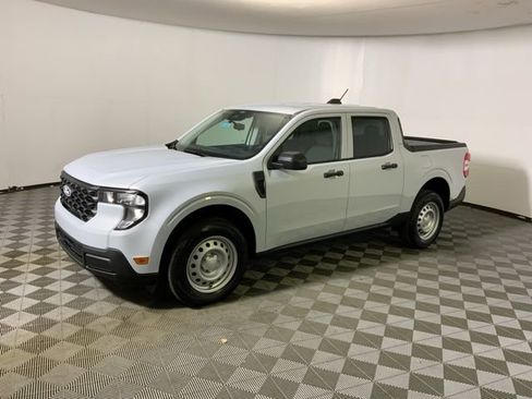 New 2026 Ford Maverick XL image 14