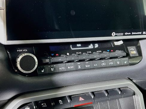 Certified 2023 Toyota Sequoia Platinum AWD/4WD image 14