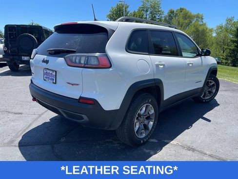 Used 2019 Jeep Cherokee Trailhawk AWD/4WD image 4