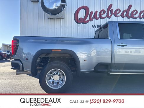 Used 2024 GMC Sierra 3500 Denali w/ Denali Reserve Package image 37