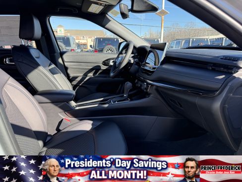 New 2026 Jeep Compass Latitude image 13