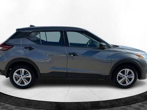 Used 2025 Nissan Kicks Play S image 6