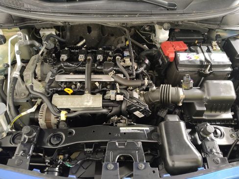 Used 2021 Nissan Versa SV image 30