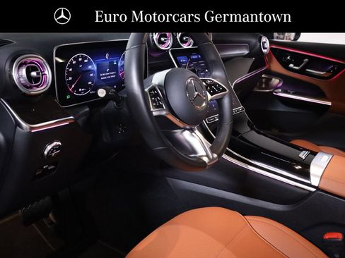 Used 2026 Mercedes-Benz GLC 300 4MATIC image 38