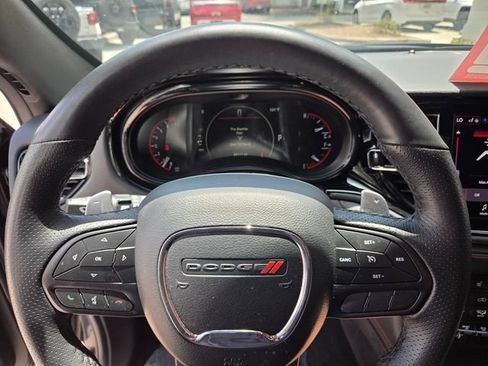 Used 2025 Dodge Durango GT RWD image 28