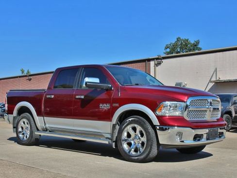 Used 2018 RAM 1500 Laramie image 5